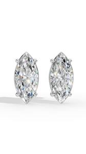 Paire de superbes boucles d'oreilles clous en diamant synthétique de laboratoire taille marquise, certifiées IGI, serties en argent à quatre griffes, style classique et minimaliste - Product Image 4