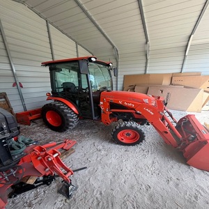 Tracteur Kubota LX2620 fiable offrant un fonctionnement fluide, une utilité robuste et une maniabilité aisée pour les travaux agricoles - Product Image 3