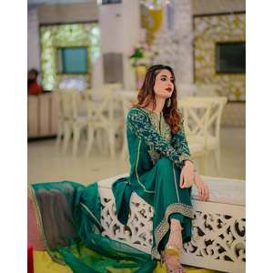 Ensemble haut et bas pour femmes de marque avec dupatta pour les occasions spéciales - Product Image 5