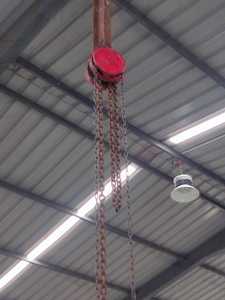 CMK MAKE Bloc de poulie à chaîne télécommandé ORPEK NOUVEAU MÉTAL 1,5 TONNE ÉCONOMIQUE FONCTIONNEMENT FLUIDE Protection IP55 120V 4-6m/min 15m - Product Image 2