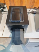 Le Trusure Mini est une machine portable d'authentification des diamants conçue pour une détection rapide et précise des diamants CVD et HPHT.
