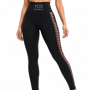 Leggings de yoga personnalisés pour femmes, taille haute, découpés, en tissu extensible, coupe confortable, bas de tenue de sport sur mesure pour femmes - Product Image 1