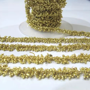 Cadena de latón dorado natural con cuentas facetadas tipo rondel de 2 mm para la fabricación de joyas, se vende por pie. - Product Image 1