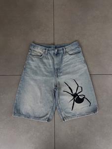 Shorts en jean brodés, déchirés, délavés à l'acide, avec logo personnalisé, patchwork, bords bruts, qualité durable, respirant, style urbain - Product Image 5