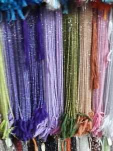 ลูกปัดปะการังสีแดงธรรมชาติแบบร้อยเส้น ขายส่ง ลูกปัดแบบหลวมสำหรับทำเครื่องประดับ สร้อยคอ สร้อยข้อมือ อุปกรณ์งานฝีมือ - Product Image 3