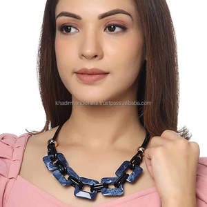 สร้อยคอสีทองหรือสีเงินที่ปรับแต่งได้, เรซิ่นชั้นพร้อมเพชรและไข่มุก, เครื่องประดับของขวัญที่ไม่เหมือนใคร - Product Image 1