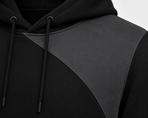 Men's Black Color Blocking Hooded Sweatshirt Regular Fit Casual Autumn Wear Fleece Material Pocket Design - Product Image 4