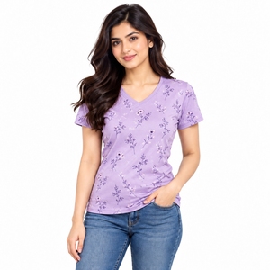 Camisetas de cuello en V para mujer, estilo casual moderno para el día a día, diseñadas para conjuntos elegantes, movimiento cómodo y un look moderno y duradero. - Product Image 4