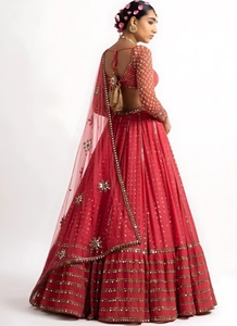 Lehenga Choli de Diseño para Mujer KV, con Adornos Bordados, Pedrería y Encaje, en Chifón de Color Sólido, Semi-Cosido (Rosa) - Product Image 3