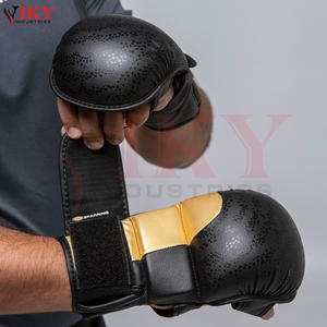 Équipement d'arts martiaux mixtes ultime en cuir noir et or avec logo personnalisé, directement de l'usine, pour grappling, sparring, gants de MMA - Product Image 4