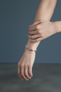 Pulsera de Cadena de Enredadera Roja con Tulipán de Circones Bañada en Plata de 18K, Joyería de Latón con Piedras para Mujer, Regalo de Aniversario, Tendencia Viral - Product Image 3