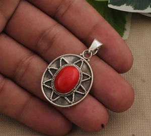 Pendentif en opale rose naturelle en gros, charme cœur en argent sterling 925 avec pierre précieuse rose, fabricant de bijoux, prix de gros direct usine - Product Image 4