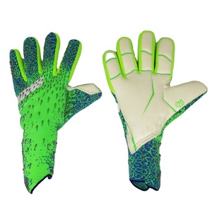 Guantes de Portero de Fútbol Personalizados al por Mayor de Altaf Brothers, Transpirables, Ajustables, con Palma de Látex Alemán, para Exteriores, Casuales - Product Image 3