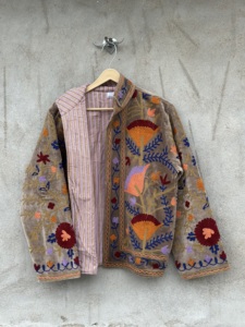 Blouson Bomber en Velours Brodé Suzani Multicolore Fait Main 100% Coton Respirant Écologique Réversible Unisexe Artisanat Folklorique - Product Image 2