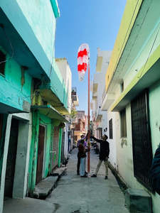 Windsocks โพลีเอสเตอร์สีแดงและสีขาวพร้อมขาตั้ง - Product Image 2