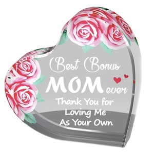 Bloque acrílico personalizado en forma de corazón 2025, recuerdo grabado con láser personalizado para regalos, aniversarios y decoración del hogar - Product Image 3