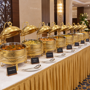 Calentador de Alimentos Colgante de Lujo Dorado con Tapa de Cúpula Martillada y Base de Rejilla de Diamantes, Diseño de Arco Curvo Superior - Product Image 4