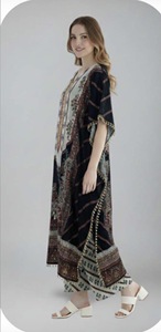 Robe longue kaftan pour femme en soie polyéthylène à plumes, coupe ample, élégante et fluide, idéale pour l'été, l'hiver, le printemps et l'automne - Product Image 2
