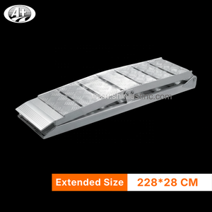 ทางลาดพับได้สำหรับรถ ATV ทำจากอลูมิเนียมแบบโค้ง รับน้ำหนักได้ 680 กก./ชิ้น ขนาดขยาย 228x28 ซม. สำหรับรถกระบะ - Product Image 2