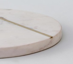 Tabla de Queso Redonda de Mármol Hecha a Mano de Lujo con Incrustaciones Doradas, Plato de Servir de Piedra Natural, Bandeja Elegante para Cocina - Product Image 2
