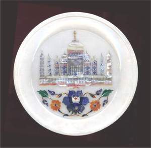 Handicraft Natural Black Marble Decorative Tajmahal Inlaid Design Round Shape Dining <b>Plate</b> For Export - Product Image 3