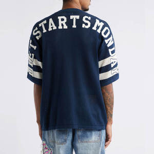 T-shirt de sport confortable et aéré à col en V, coutures renforcées, pour homme - Product Image 5