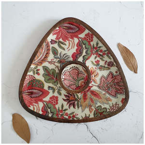 Plateau de service en bois fait main, forme irrégulière, motif floral, design traditionnel chinois, assiette décorative pour la maison et la cuisine - Product Image 4