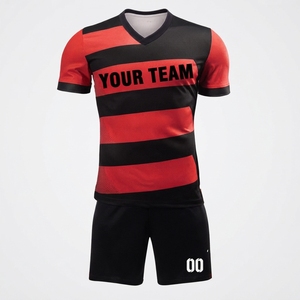 Tenue de football, vêtements de performance athlétique, usage sportif actif, uniforme de football moderne, nom d'équipe personnalisé avec numéro et logo sur mesure. - Product Image 6