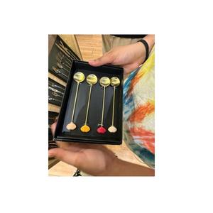 Cucharas de Oro Artísticas de Primera Calidad, Elegantes y Coleccionables, con Adornos de Resina en Forma de Pétalo, para Banquetes, Fiestas y Uso en Hostelería - Product Image 1