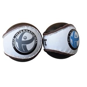 Sliotar Hurly Balls Balles de hurlement d'entraînement Sliotars de taille personnalisée Cuir GAA officiel - Product Image 4