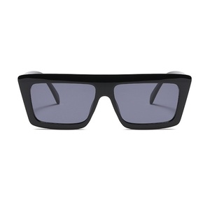 RTS Trending Fashionable Oversized Custom Large Square PC Frame UV Protection <b>Sunglasses</b> 2026 Design for Unisex - Product Image 2