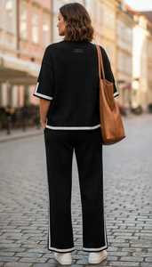 Ensemble haut à manches courtes noir et pantalon large pour femme avec bandes latérales blanches - Product Image 4