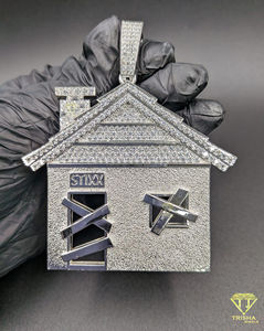 Colgante Personalizado con Forma de Casa 3D con Diamantes Cultivados en Laboratorio VVS en Plata de Ley 925, Joyería Hip Hop - Product Image 1