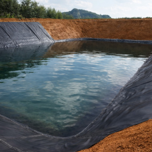 Geomembrana de PVC |   Forro Flexible Impermeable |   Membrana de Revestimiento para Estanques, Canales y Vertederos - Product Image 2