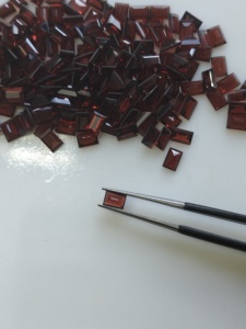 Natural Red <b>Garnet</b> 5x3.5MM Baguette Cut Best Quality Loose Gemstones For Jewelry Making - Product Image 3