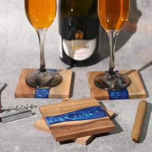 Posavasos de Resina y Madera de Acacia Premium, 3mm de Grosor, Hechos a Mano, Estilo Rústico, Diseño Cuadrado para Bebidas, Tazas, Escritorio y Cocina - Product Image 2