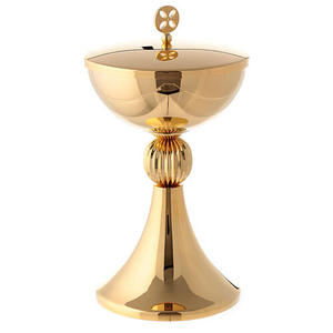 Ciborio de Latón de Alta Calidad con Diseño Religioso y Cáliz, Ciborio de Latón Popular Elaborado para la Sagrada Comunión y Uso en el Altar - Product Image 4