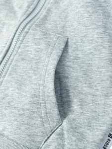 Sudadera con Capucha Oversize Unisex de 340GSM, Color Gris, Corte Regular, Algodón French Terry, Diseño Casual de Otoño con Bolsillo con Cremallera - Product Image 4