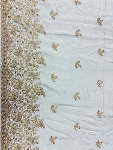 Fournisseur Indien de Tissu en Soie Crêpe Naturelle de Luxe, Tissu Brodé de Perles et de Paillettes pour Vêtements de Cérémonie à Vendre - Product Image 1