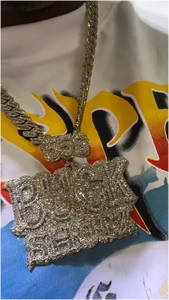 Collar con Colgante de Nombre Personalizado con Incrustaciones de Moissanita VVS, Collar con Letra Hip Hop de Moissanita Redonda en Oro de 18K para Hombre - Product Image 2