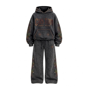Ensemble de jogging utilitaire personnalisé pour hommes avec poches zippées pour les détaillants de vêtements d'extérieur destinés aux acheteurs américains - Product Image 4