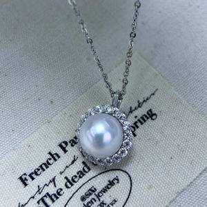 Colgante de Perla de Agua Dulce Natural, Luz Blanca Fría, Impecable, Diseño de Girasol de Lujo, 9-10 mm, Temperamento de Lujo Extremo - Product Image 1