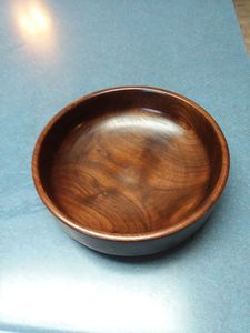 Tazón de Madera de Mango Ecológico Hecho a Mano con Diseño Floral en Acuarela Azul, Estilo Rústico, para Servir Ensaladas - Product Image 2