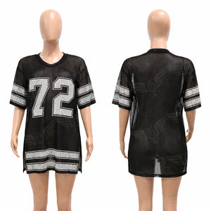 Robe de football surdimensionnée en maille avec strass personnalisés pour femme, style streetwear transparent, t-shirt de sport, tenue athlétique sexy et scintillante - Product Image 1