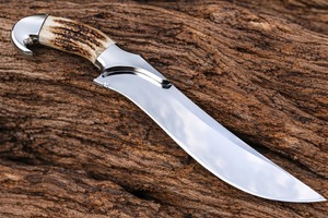 Couteau de chasse en acier inoxydable à pointe tombante, lame droite avec manche et traverses en bois de cerf courbé - Product Image 5