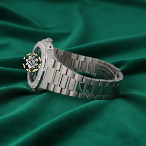 Reloj de Diamantes Moissanite Totalmente Cubierto de Diamantes para Hombre, Color D VVS1, Aprobado por el Probador de Diamantes, Reloj Automático de Acero Inoxidable - Product Image 2