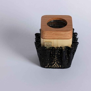 เตาเผากำยานไม้ทำมือ ฐานไม้สน ห่อด้วยเชือกสีฟ้า ใช้ได้ทุกฤดู - Product Image 5
