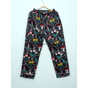 Nouvel ensemble pyjama élégant en coton ultra doux fait main pour femme, imprimé animal, chemise et pantalon pour l'été - Product Image 2