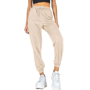 Pantalon de jogging personnalisé pour femme, taille haute, avec poches, en coton et élasthanne, idéal pour l'été et le fitness - Product Image 5