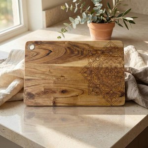 Tabla de cortar Mandala moderna hecha a mano de madera maciza de acacia |   Decoración de Cocina de Uso Diario, No Tóxica y Ligera, Perfect Enterprises - Product Image 5